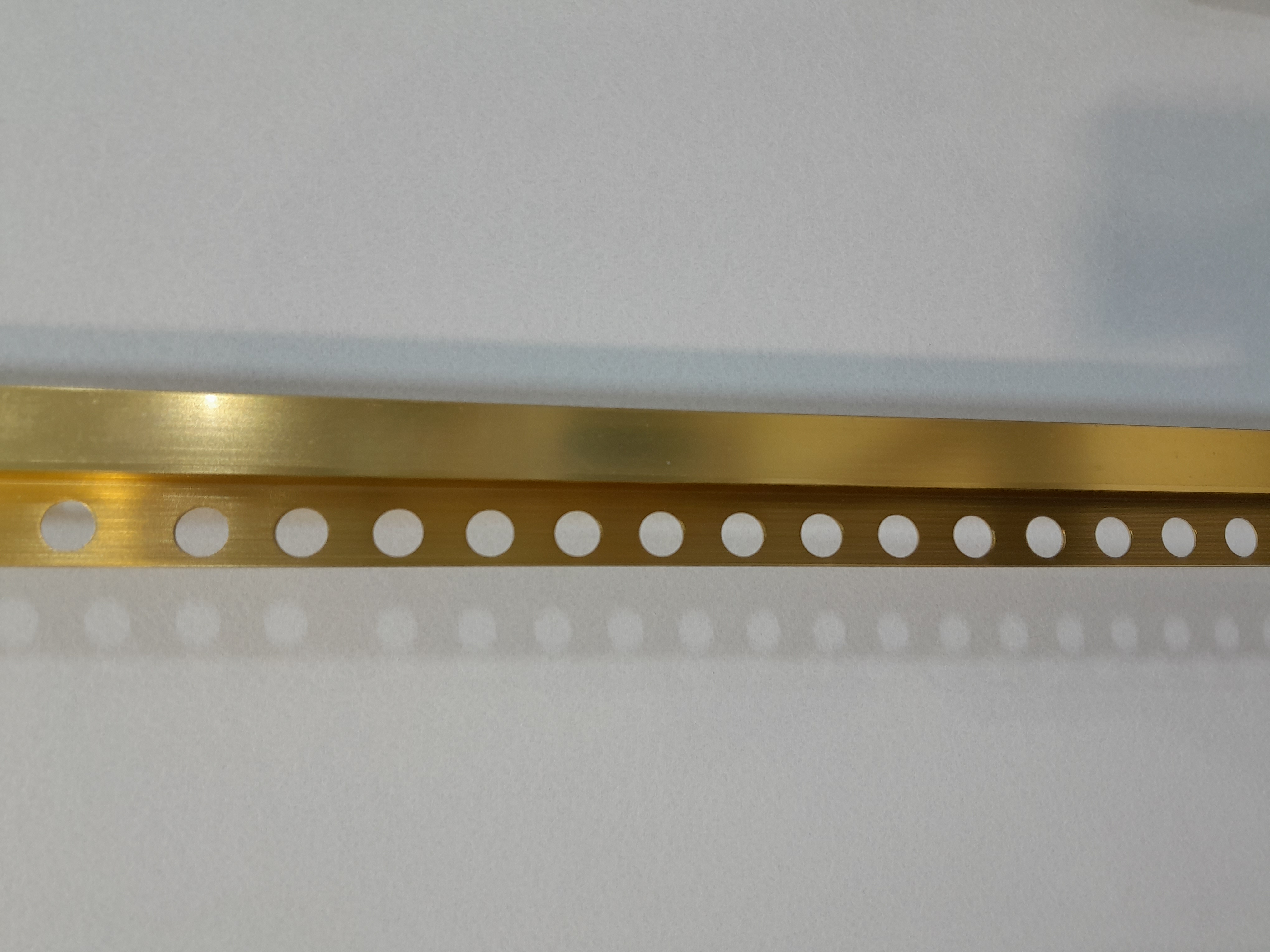 LISTEL ALU COULEUR OR 20 MM