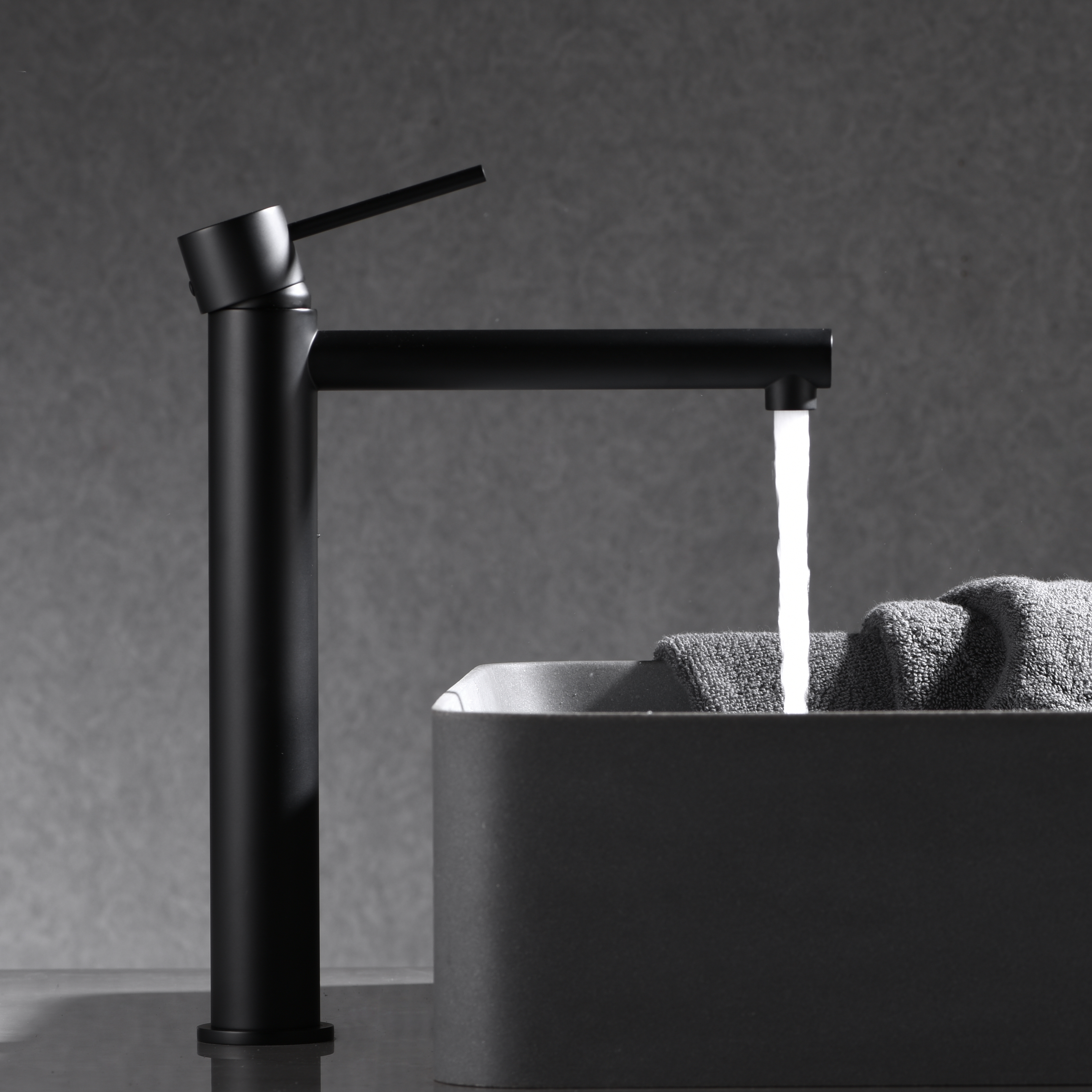 MITIGEUR MONOCOMMANDE BEC HAUT NOIR MAT BDYS045-3NG