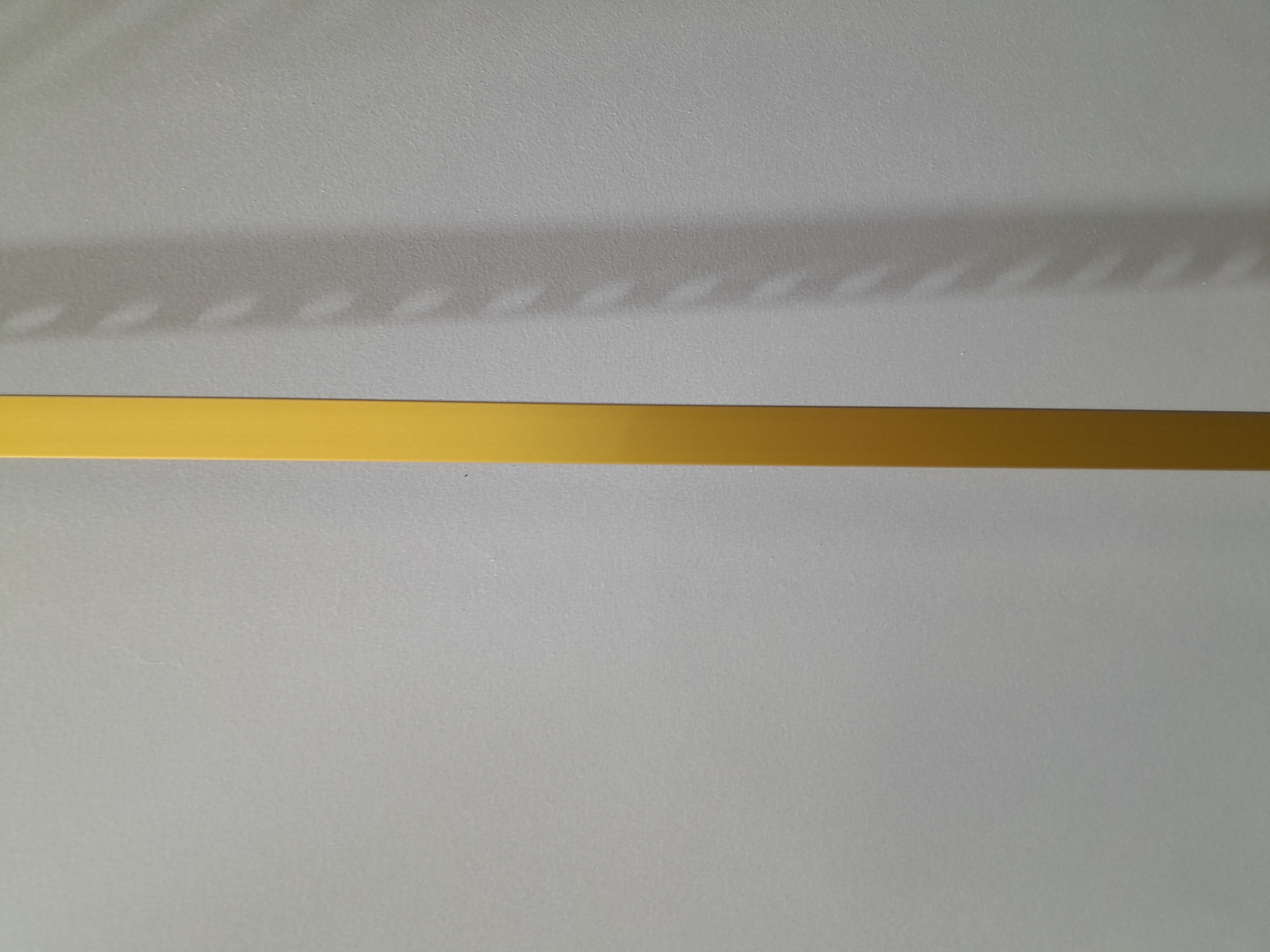 BAGUETTE DE FINITION ALU COULEUR DORE MATE
